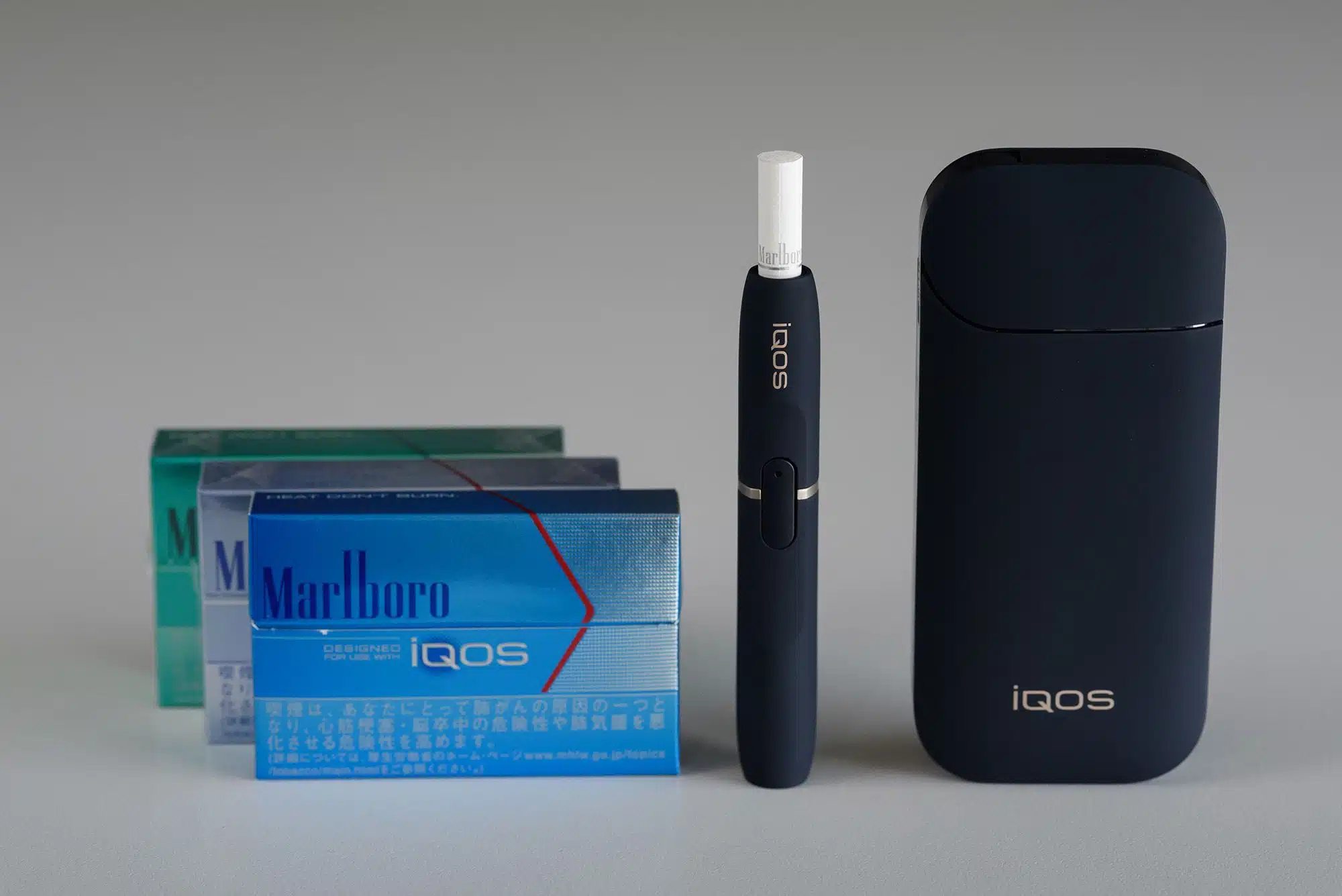 Un kit pour fumer la cigarette IQOS