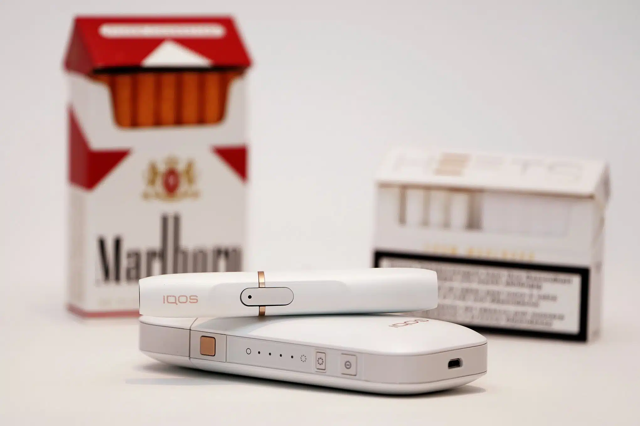 Fumer la cigarette IQOS 